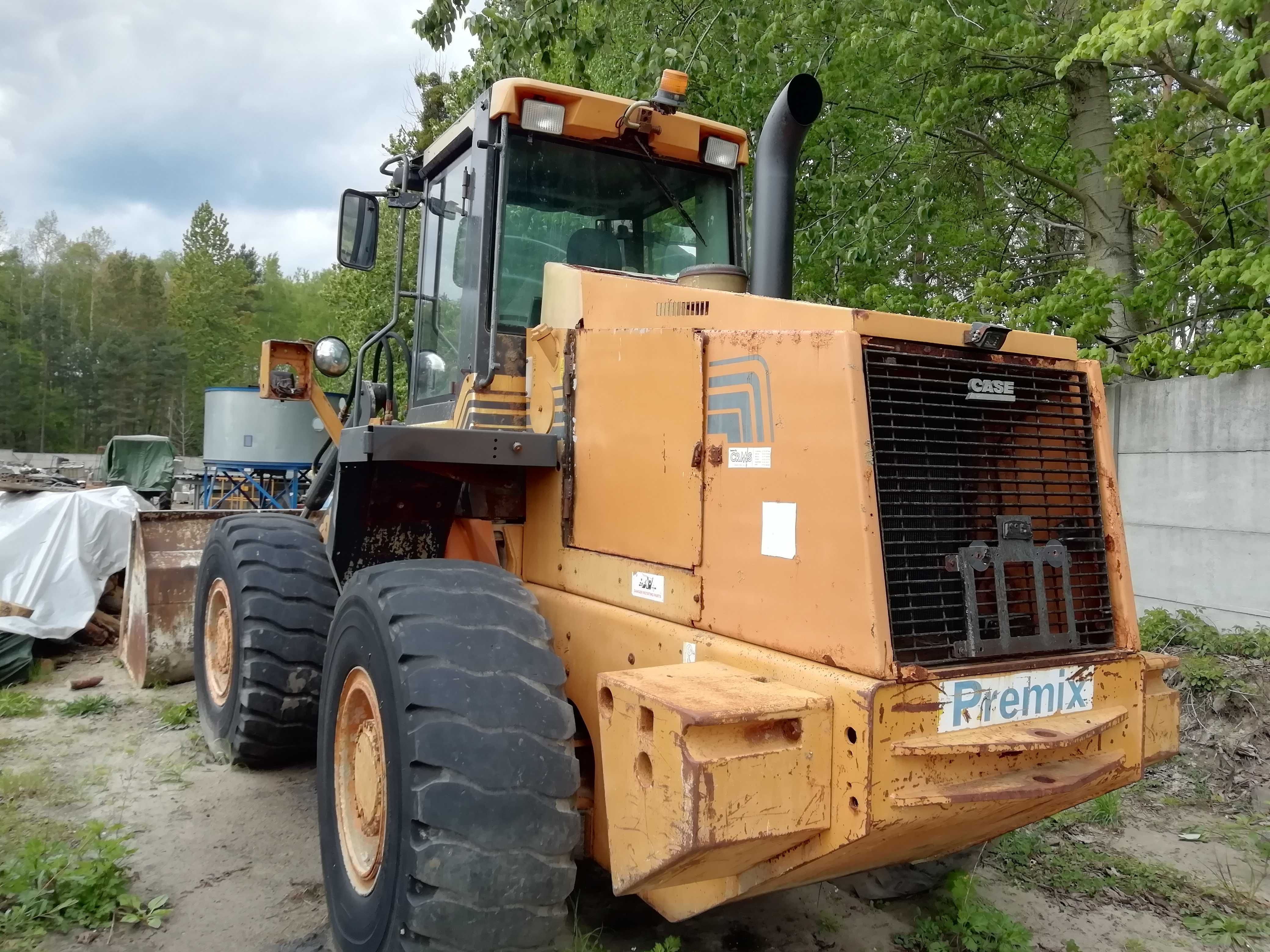 Ładowarka kołowa CASE 621C rocznik 1999