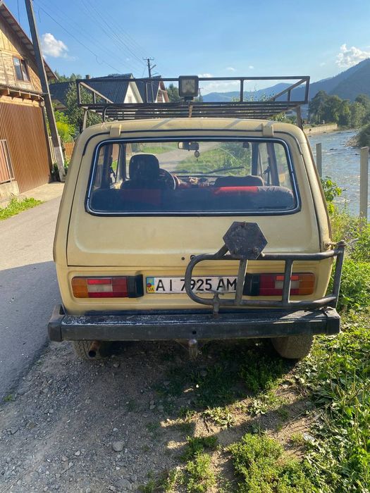Продам ниву 2121