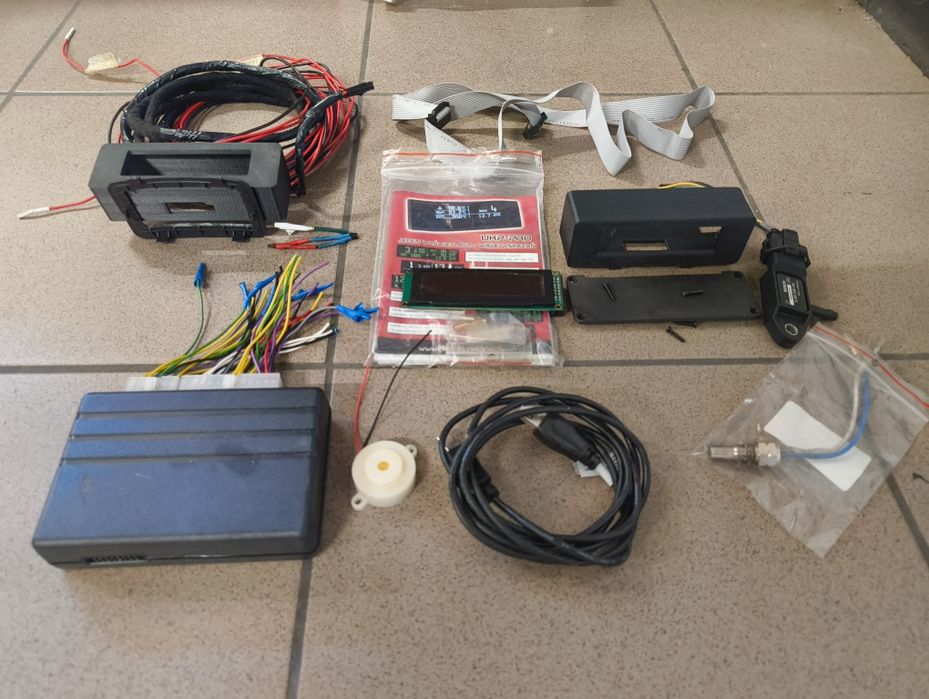 UKP Pro Reveltronics Wyświetlacz parametrów, Zegar doładowania, oleju