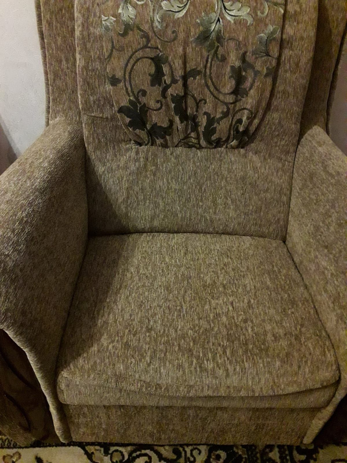 Продам Очень Красивые Большие 2 Кресла