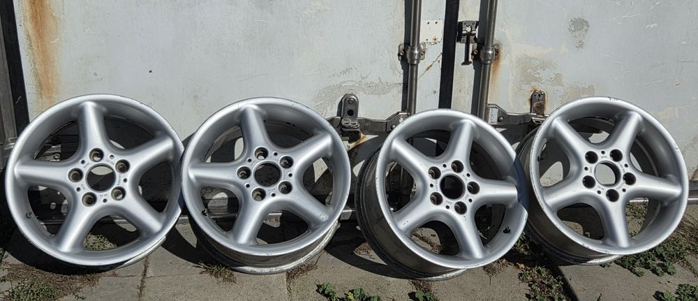 BMW E36 E46 Z3 Alufelgi 16" ET46 7Jx16H2 BMW 1.182529 Styling 18 5x120