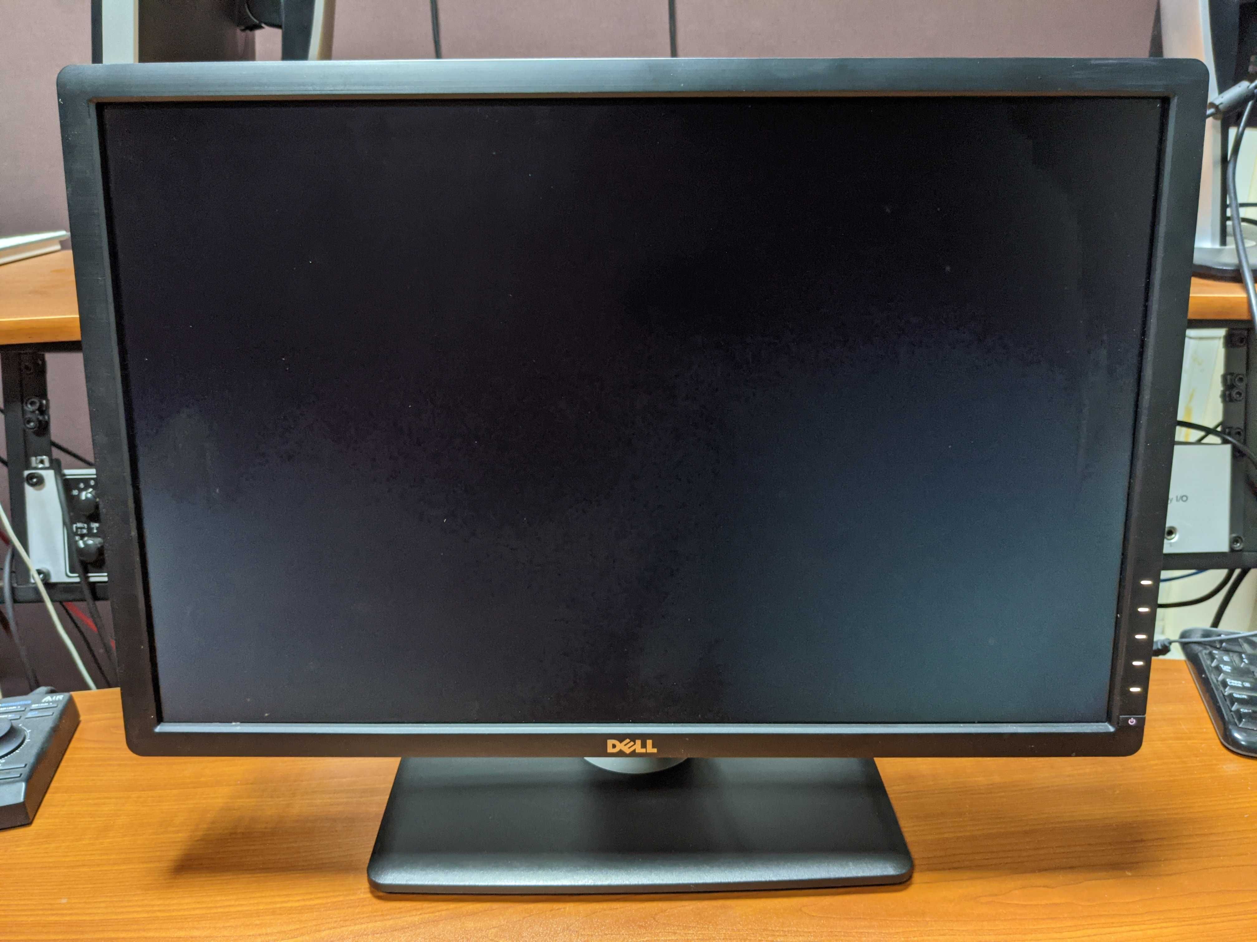 Профессиональный Монитор 24" Dell UltraSharp U2413F Black