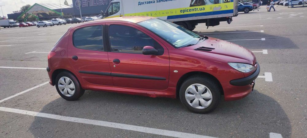 Peugeot 206 1.4 бензин з кондиціонером