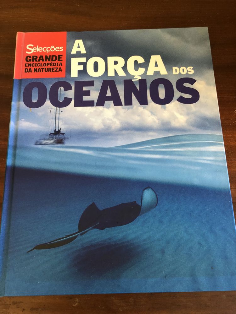 Enciclopedias e varios livros