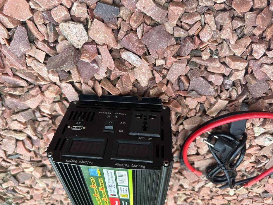 Преобразователь с функцией заряда 12v 5200вт Безперебійник Інвертор