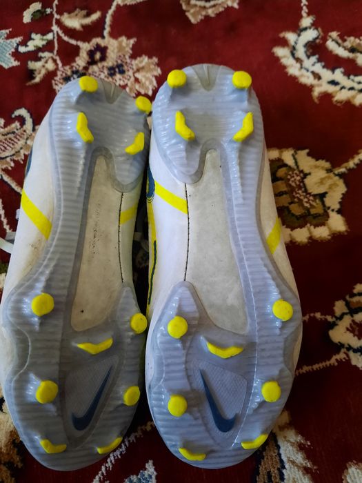 Бутси  nike/ Спортивне взуття