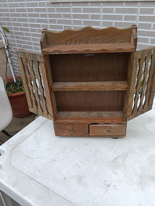 Louçeiro pequeno de decoração