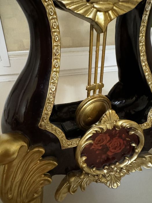 Часы маятниковые / маятниковий годинник