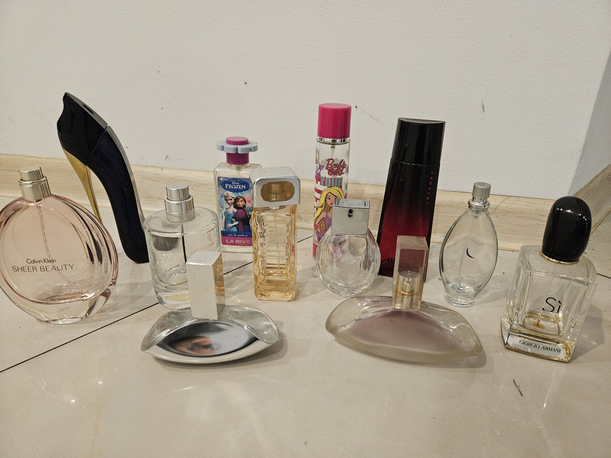 Flakoniki po perfumach 12 sztuk
