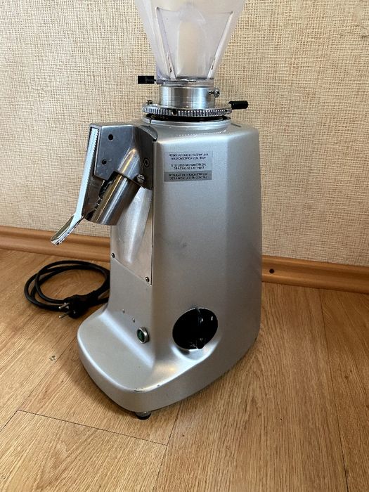 Италия Кофемолка Mazzer Super Jolly Кавомолка