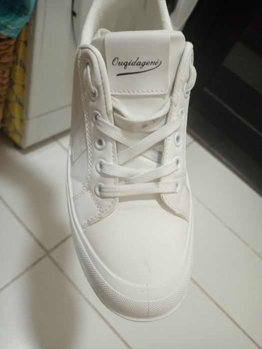 Кросівки тренд 2023