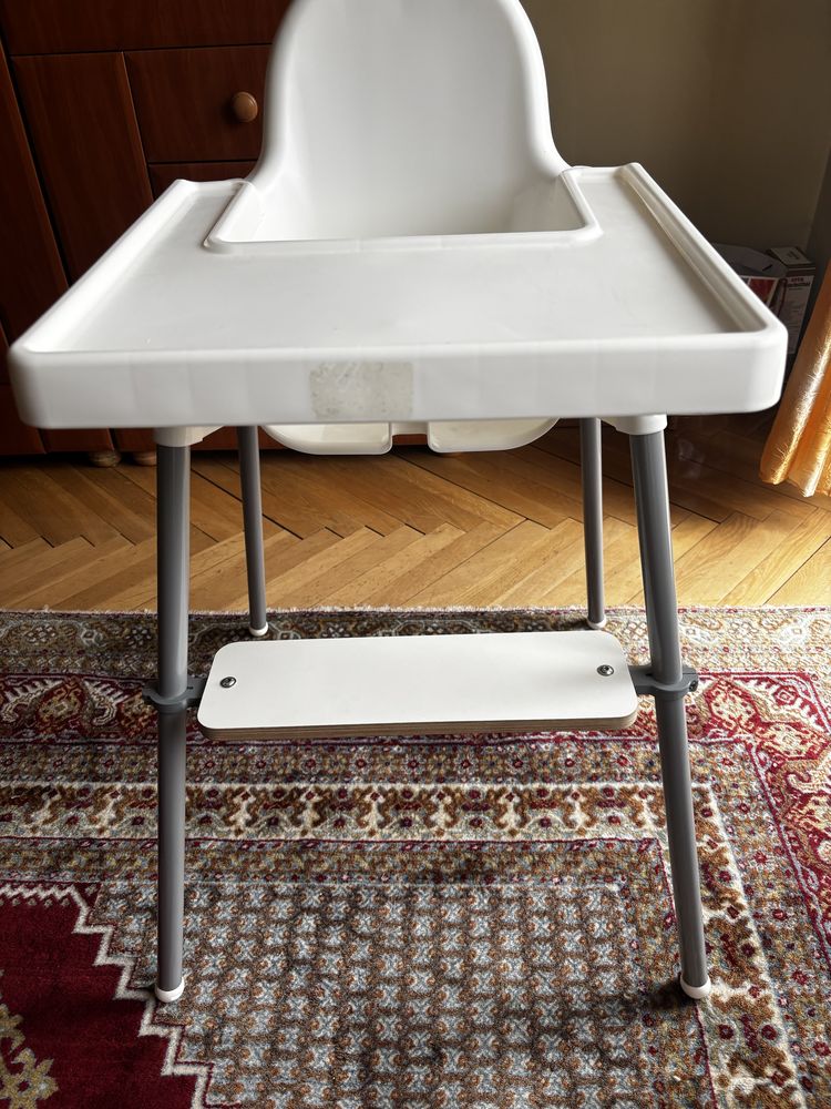 Ikea Antilop, Krzeselko do karmienia z podnóżkiem i tacką
