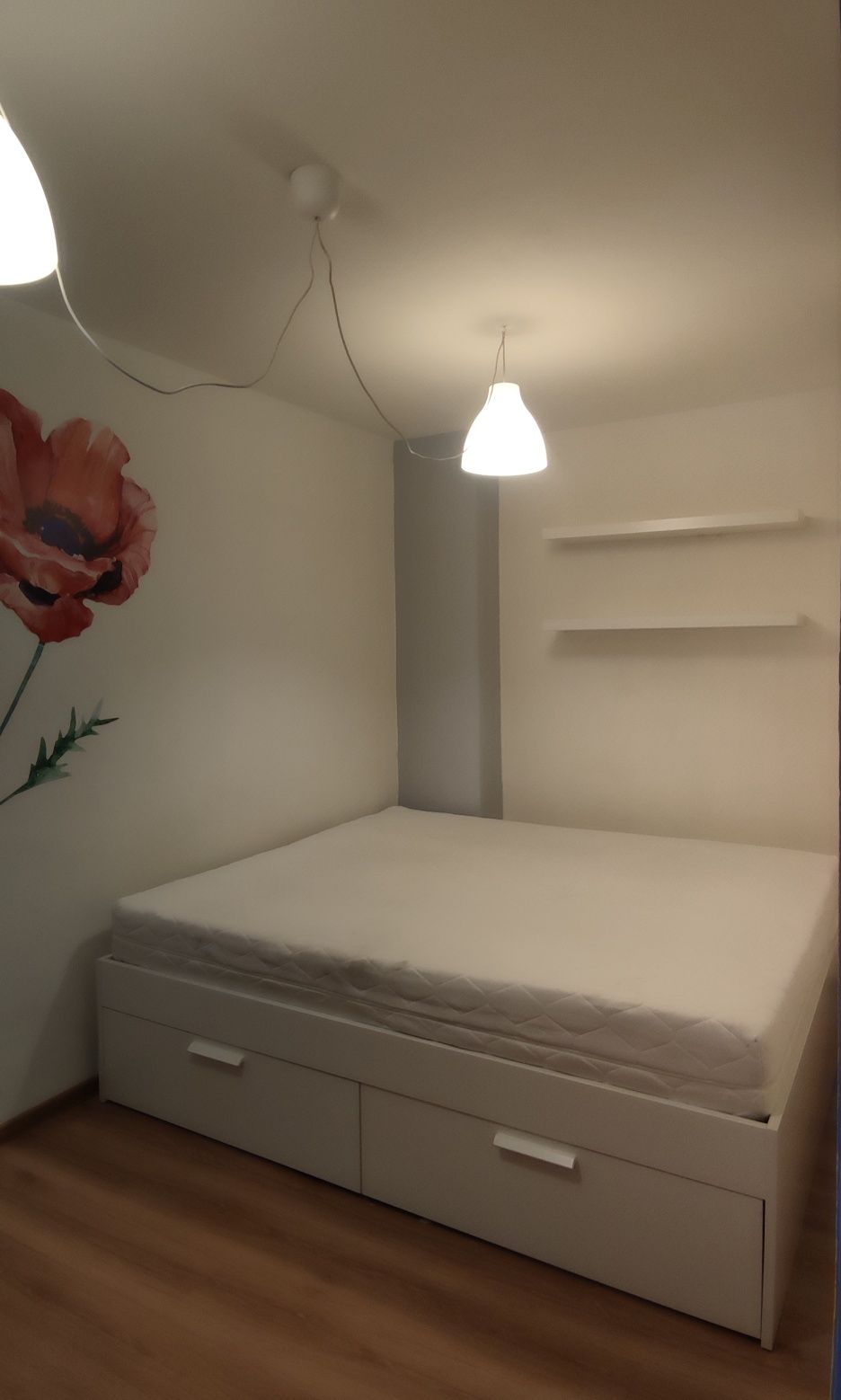 Okazja IKEA BRIMNES Rama łóżka z szufladami 180x200 cm
Rama łóżka z sz