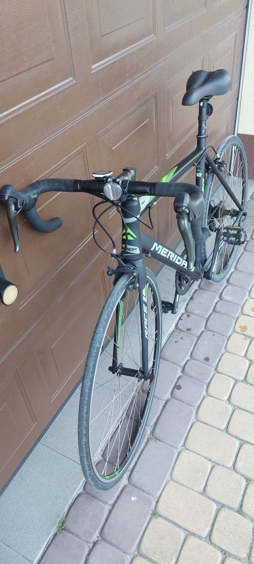 Rower szosowy Merida Race 80