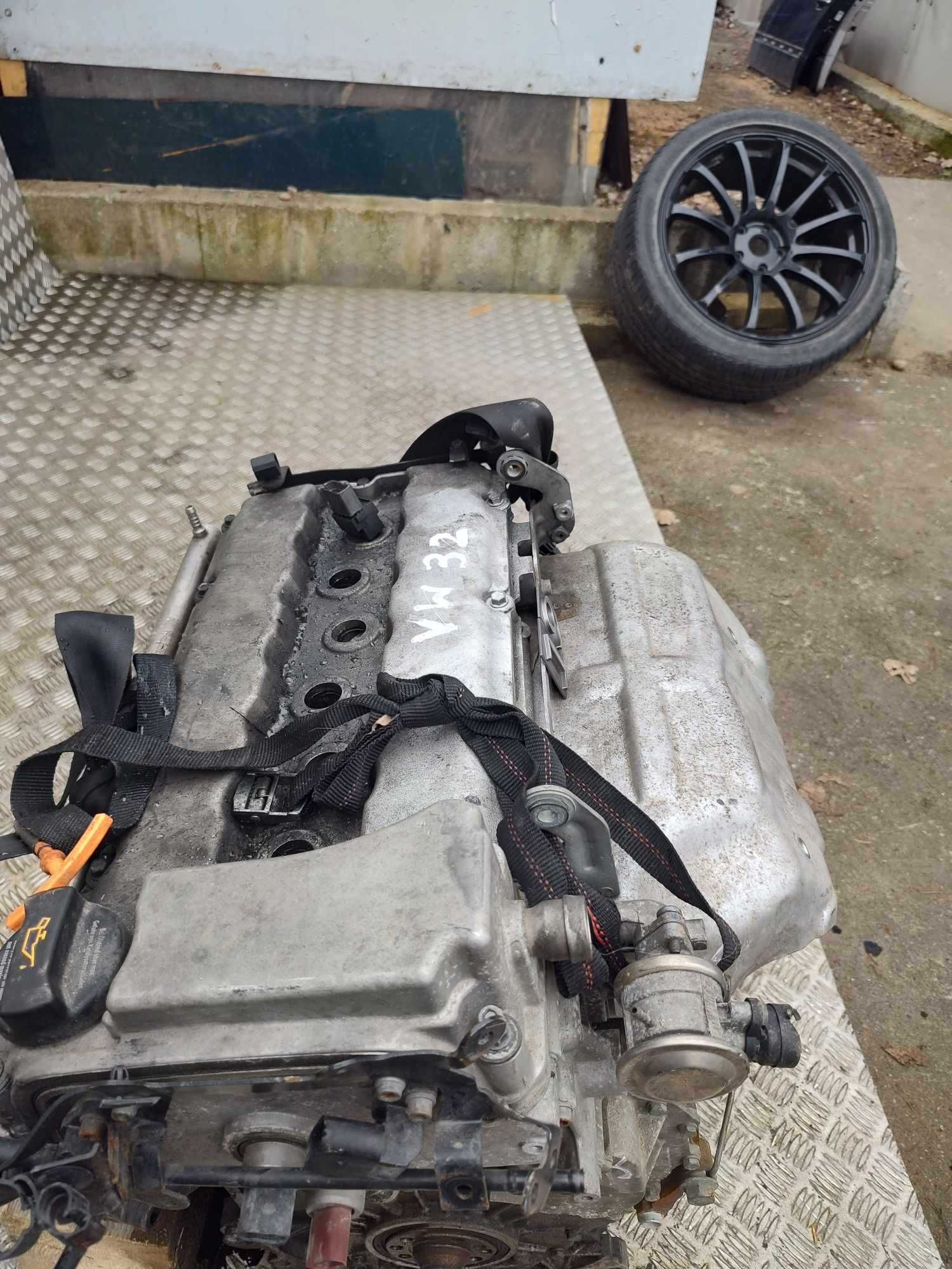 Silnik Golf V R 32 EOS Audi A3 8P TT 8J 3,2 V6
