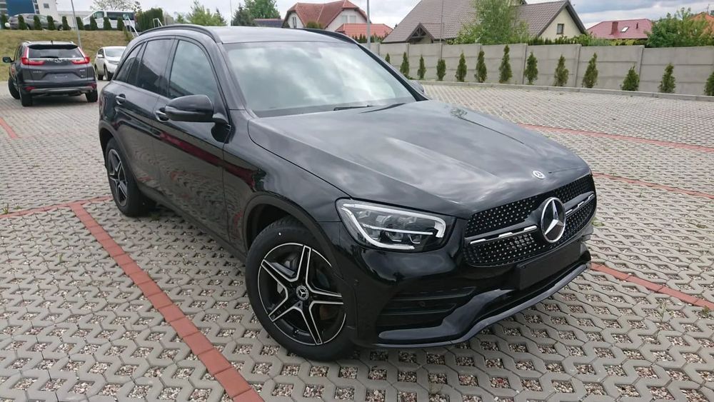 Mercedes-Benz GLC 200 d 4-Matic Business Edition / Pakiet Wyposażenia AMG / 9G-Tronic
