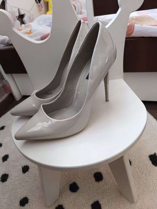 Szare wysokie szpilki buty na obcasie rozmiar 38 Vices