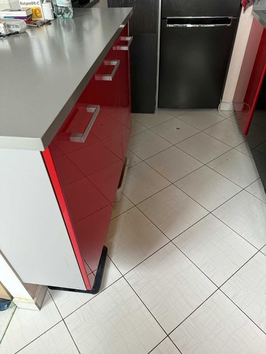 Meble kuchenne używane czarno - czerwone L +