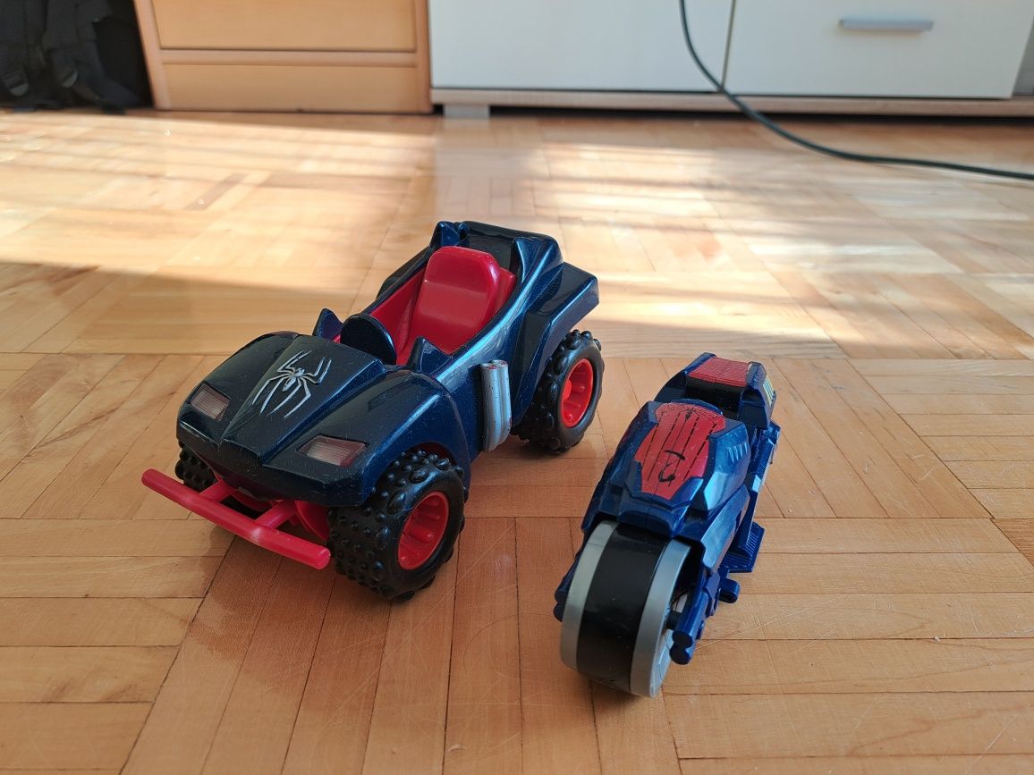 Dwa pojazdy spidermena