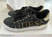 Buty Guess skora naturalna 40