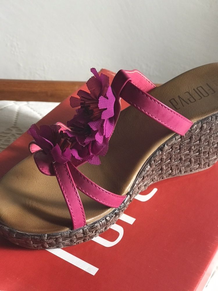 Sapatos de Salto Alto Cunha Foreva