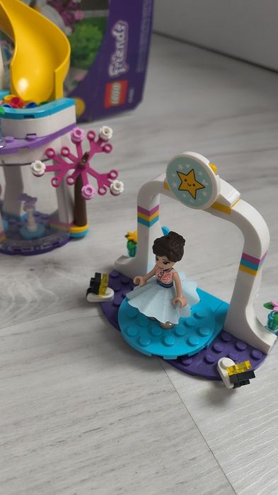 Klocki LEGO FRIENDS 41450 Centrum Handlowe w Heartlake. Lego Friends.