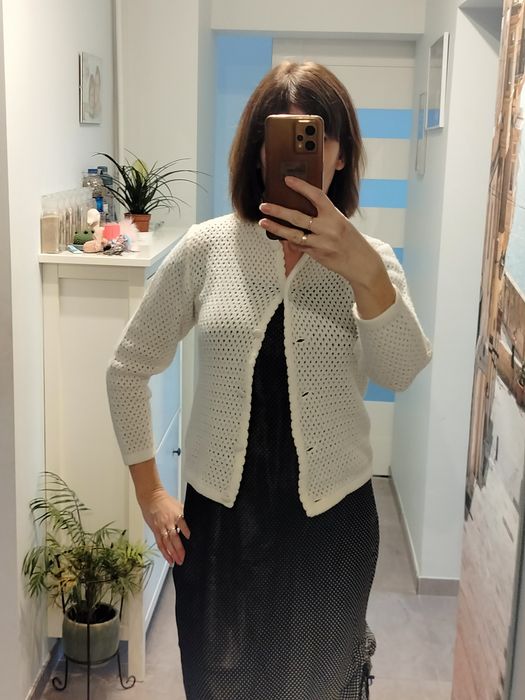 Kardigan damski sweter na guziki ażurowy 38 ecru