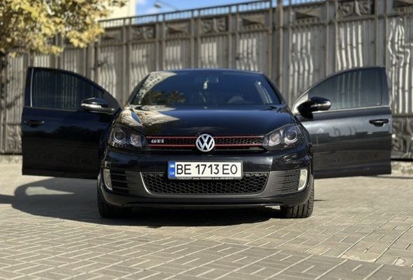 Volkswagen Golf GTI 2011