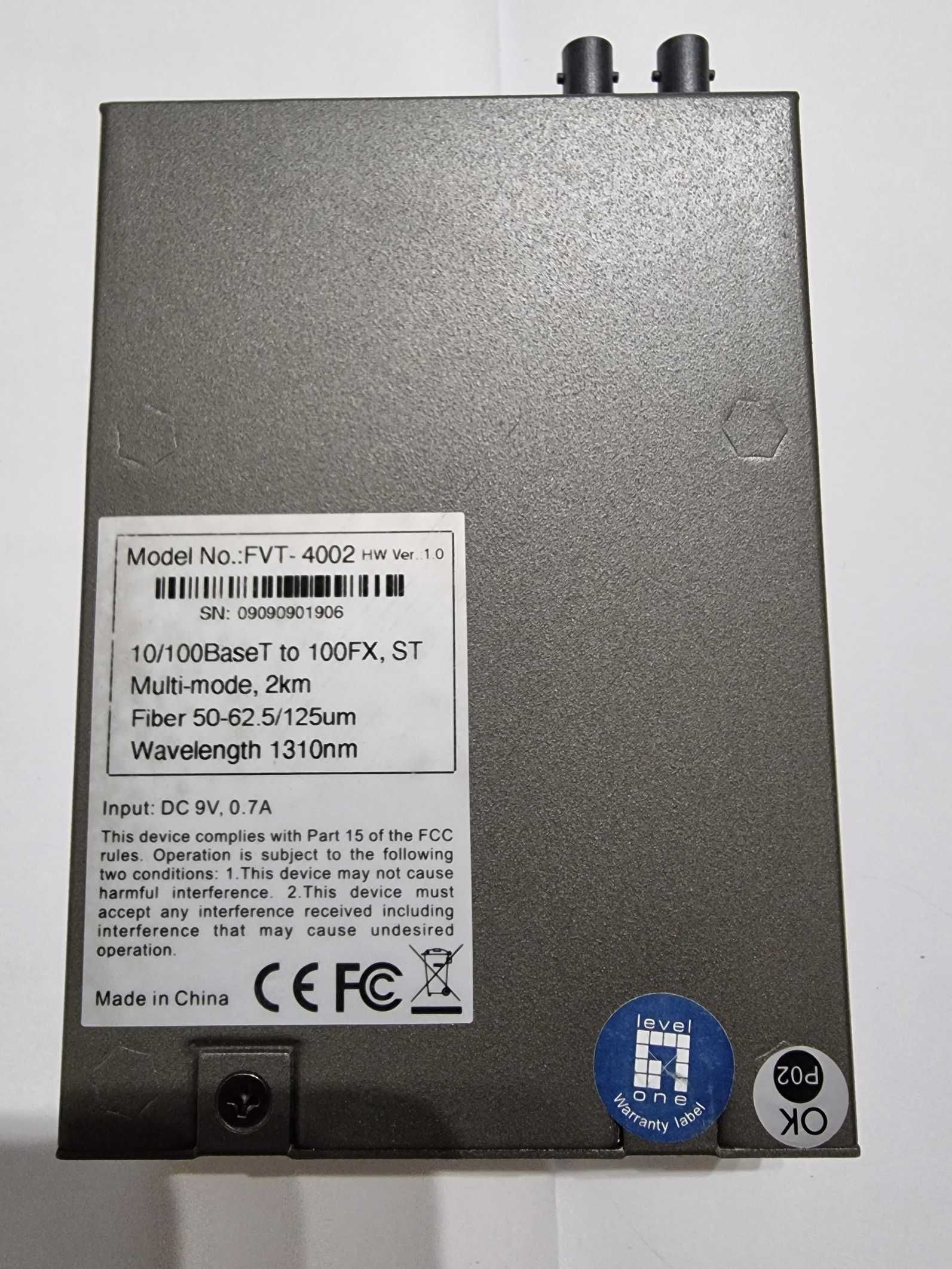 Vende-se media converter Level One