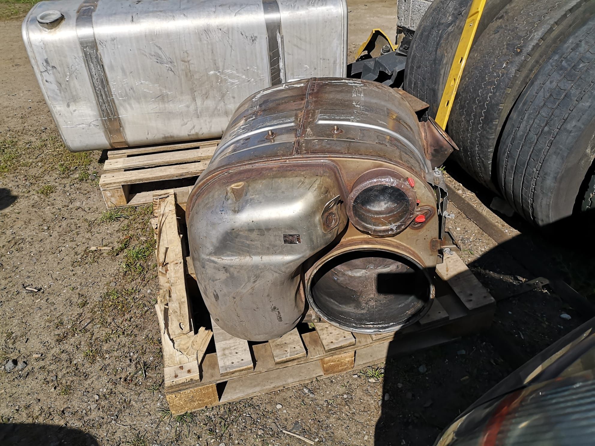 Katalizator DPF tlumik Volvo 224.95989