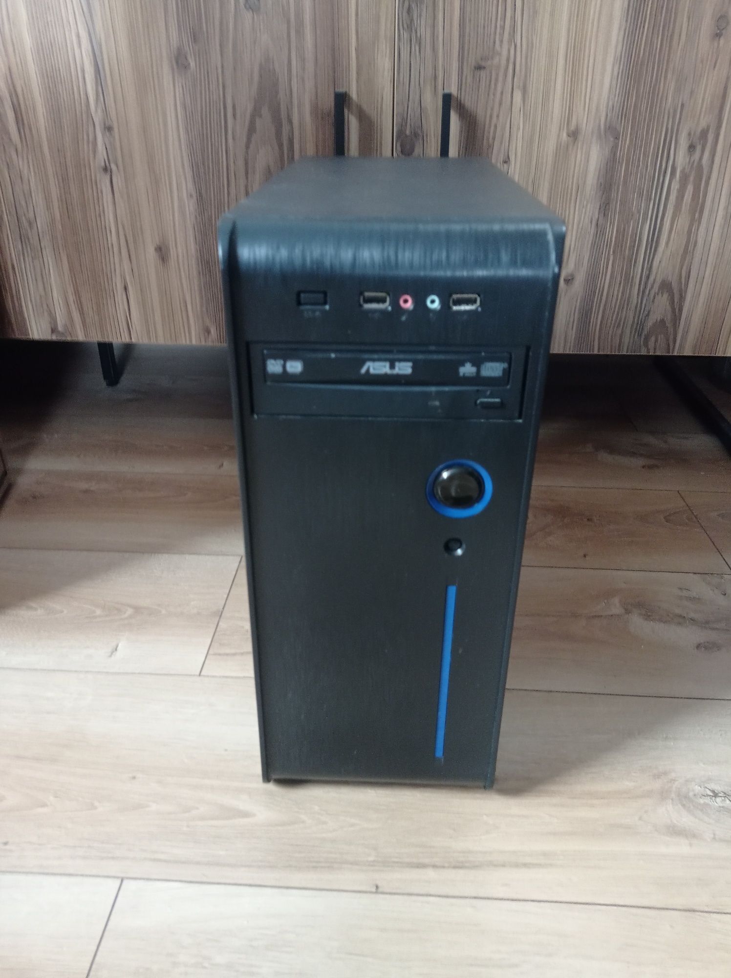 Komputer Intel Core i5 2.80GHz