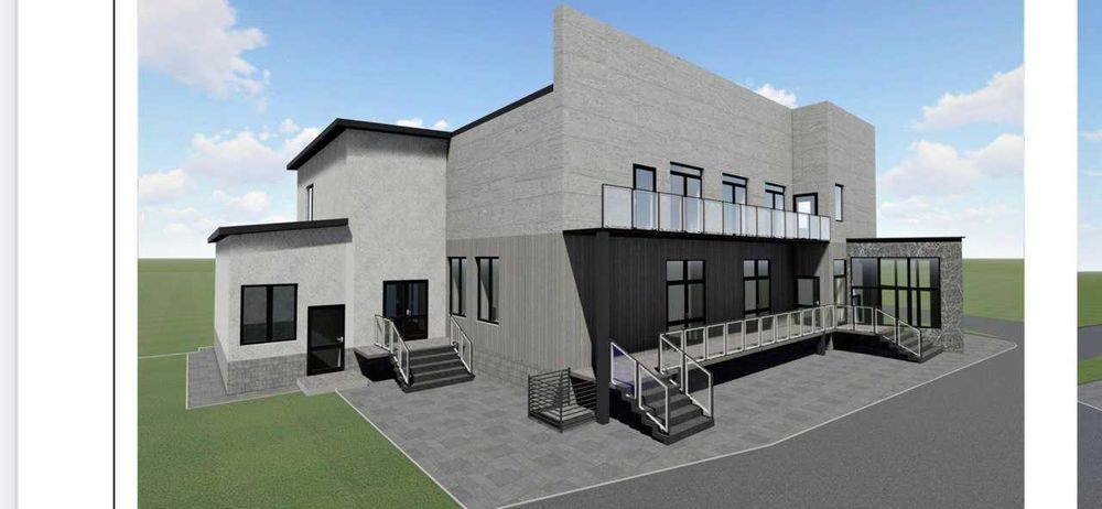 Продаж окремого комерційного об'єкту з власною ділянкою!