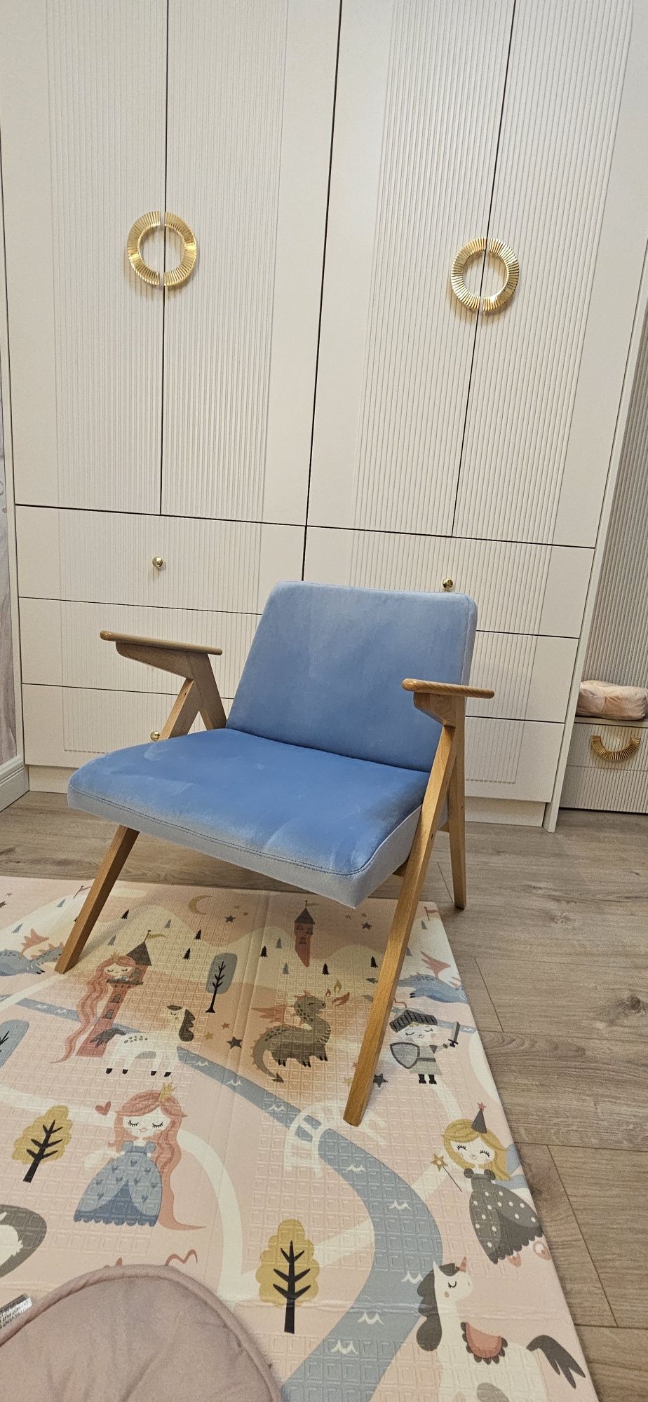 Fotel tapicerowany Junco