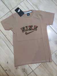 Beżowy t-shirt Nike dla chłopca 11 lat