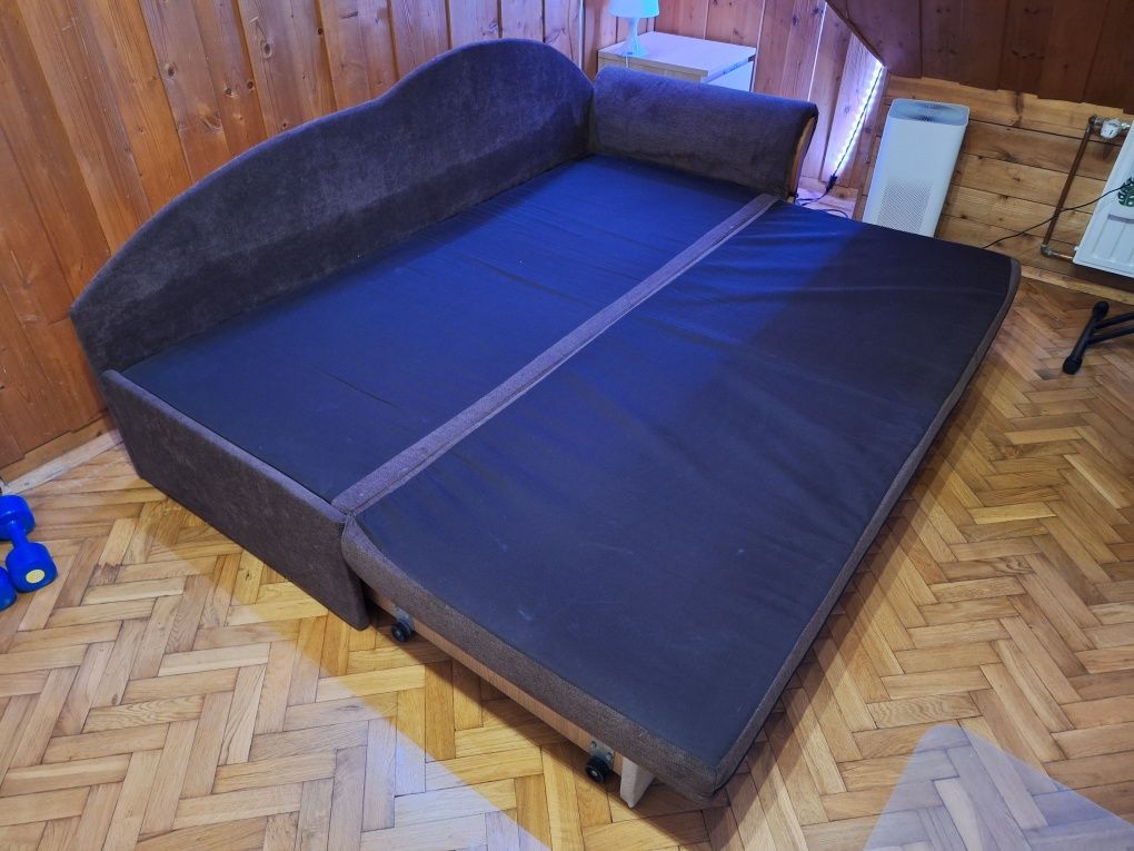Sofa rozkładana brązowo-beżowa