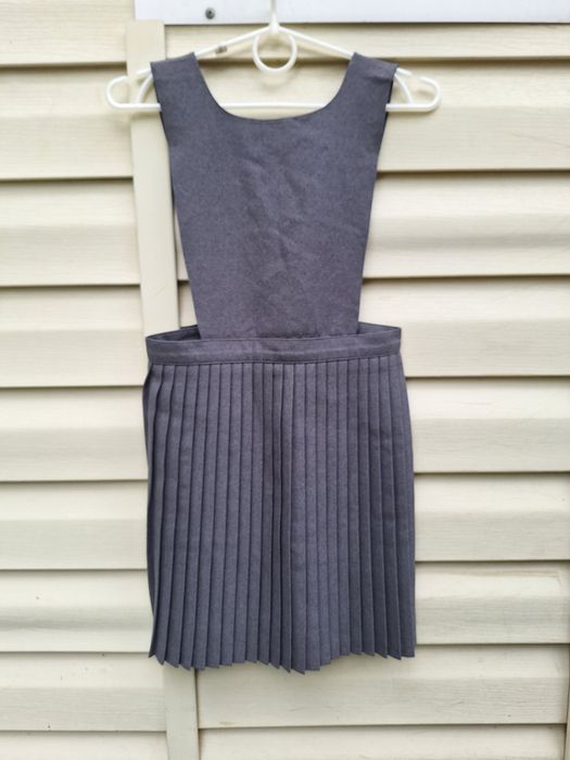 Сарафан шкільний, на дівчинку 1-4 клас, новий, Великобританія