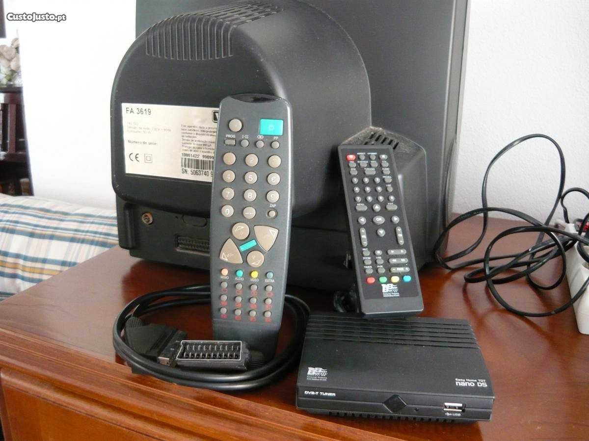 Televisor Watson 36 cm + TDT - A funcionar - Pouco uso