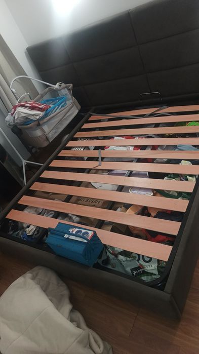 Cama de casal com cabeceira