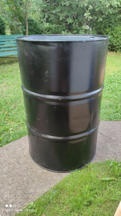 Beczka metalowa na wodę wędzarnia