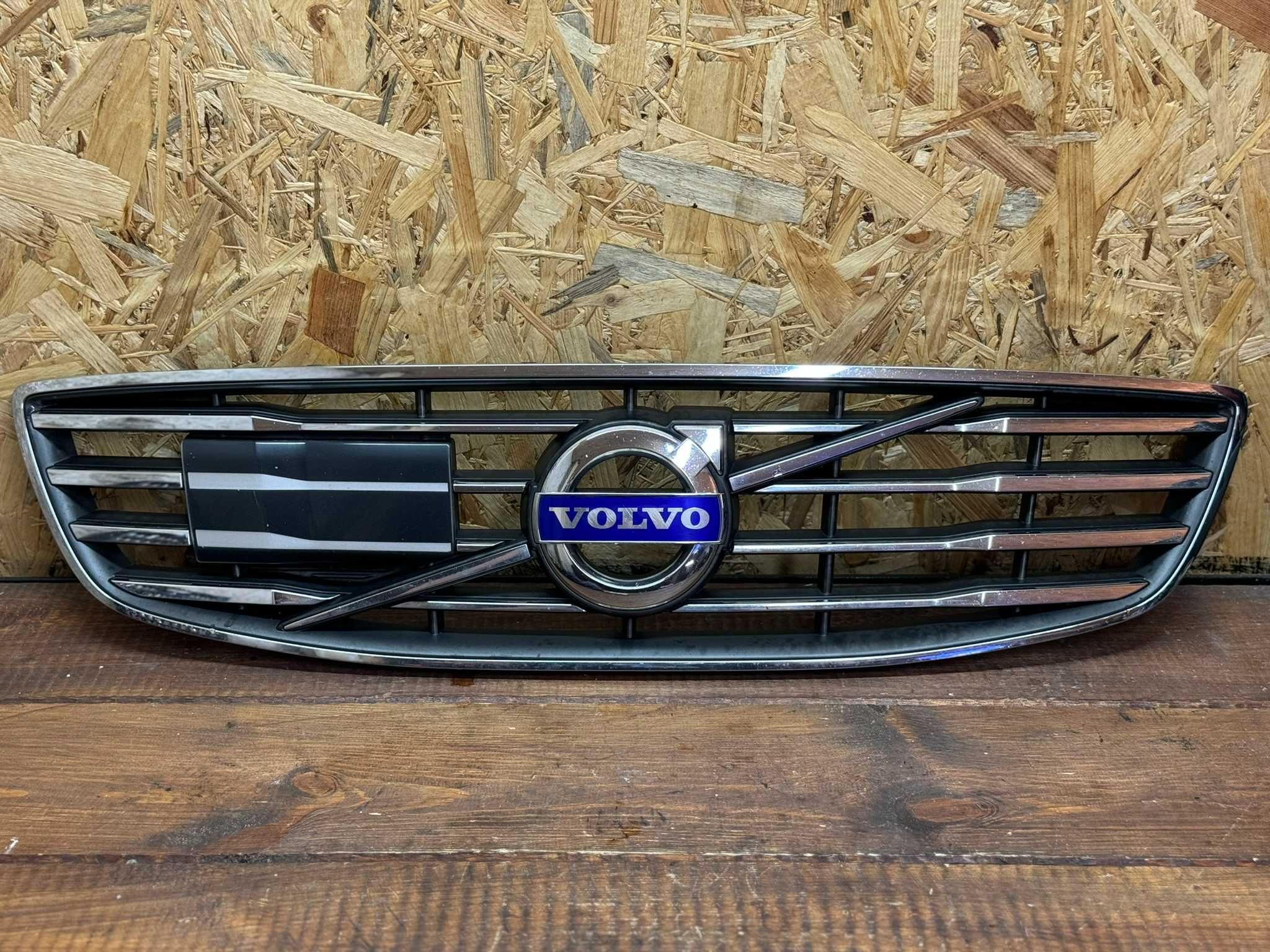 Oryginalny grill atrapa zderzaka Volvo V70 III / S80 II LIFT pod RADAR