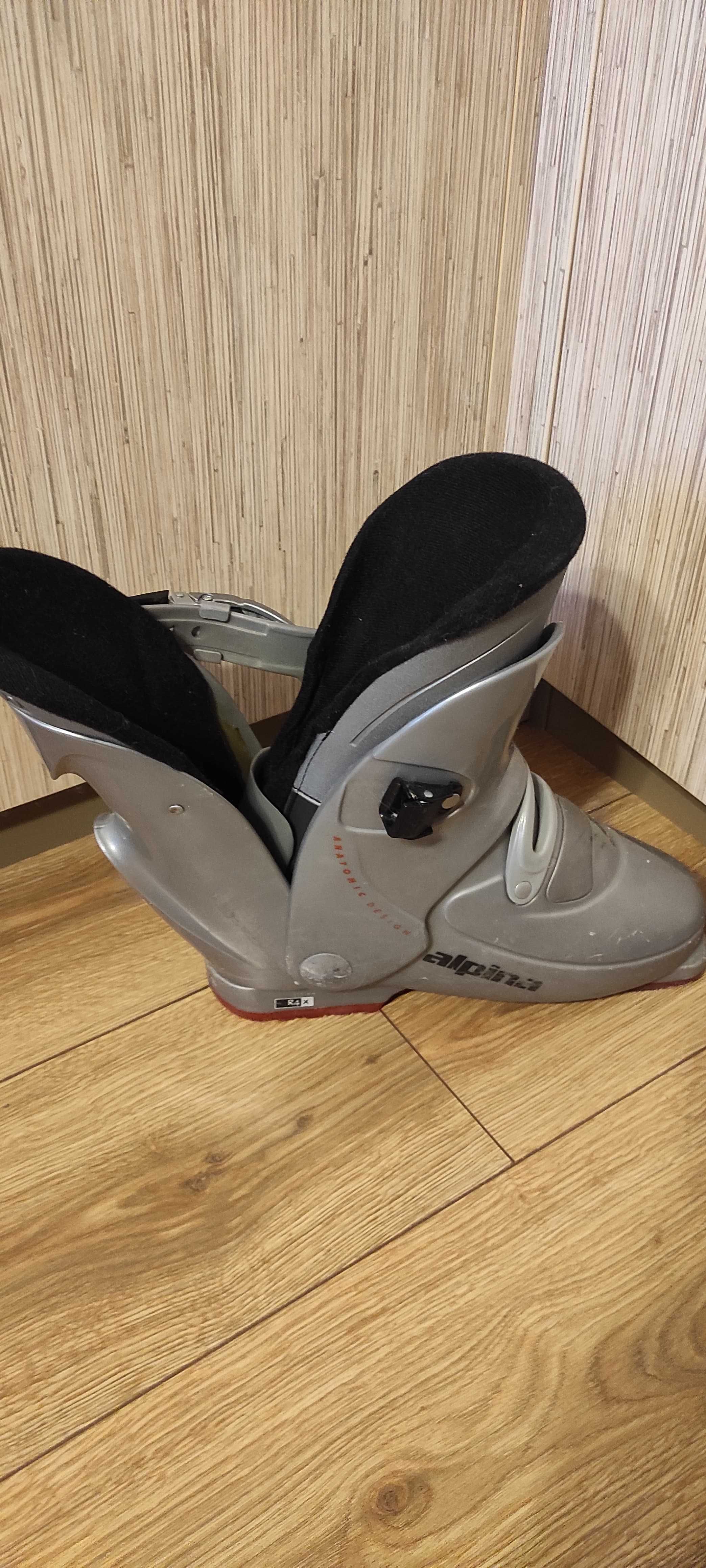 Buty narciarskie tyłowłazy