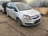 Opel zafira b 1.9 опель зафіра Б двері