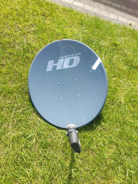 Antena satelitarna z konwerterem