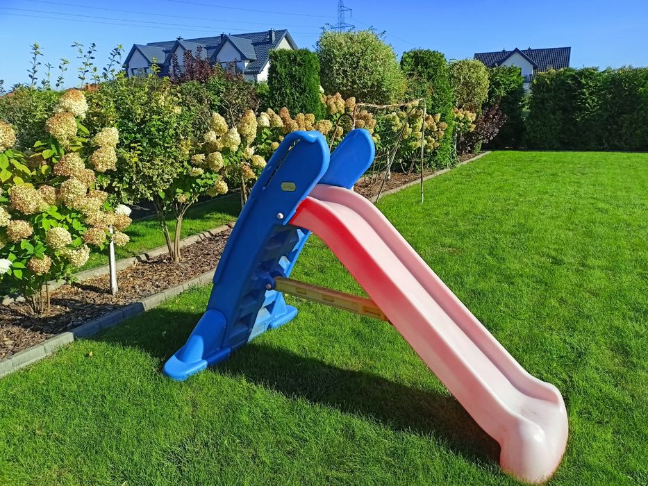 Zjeżdżalnia dziecięca