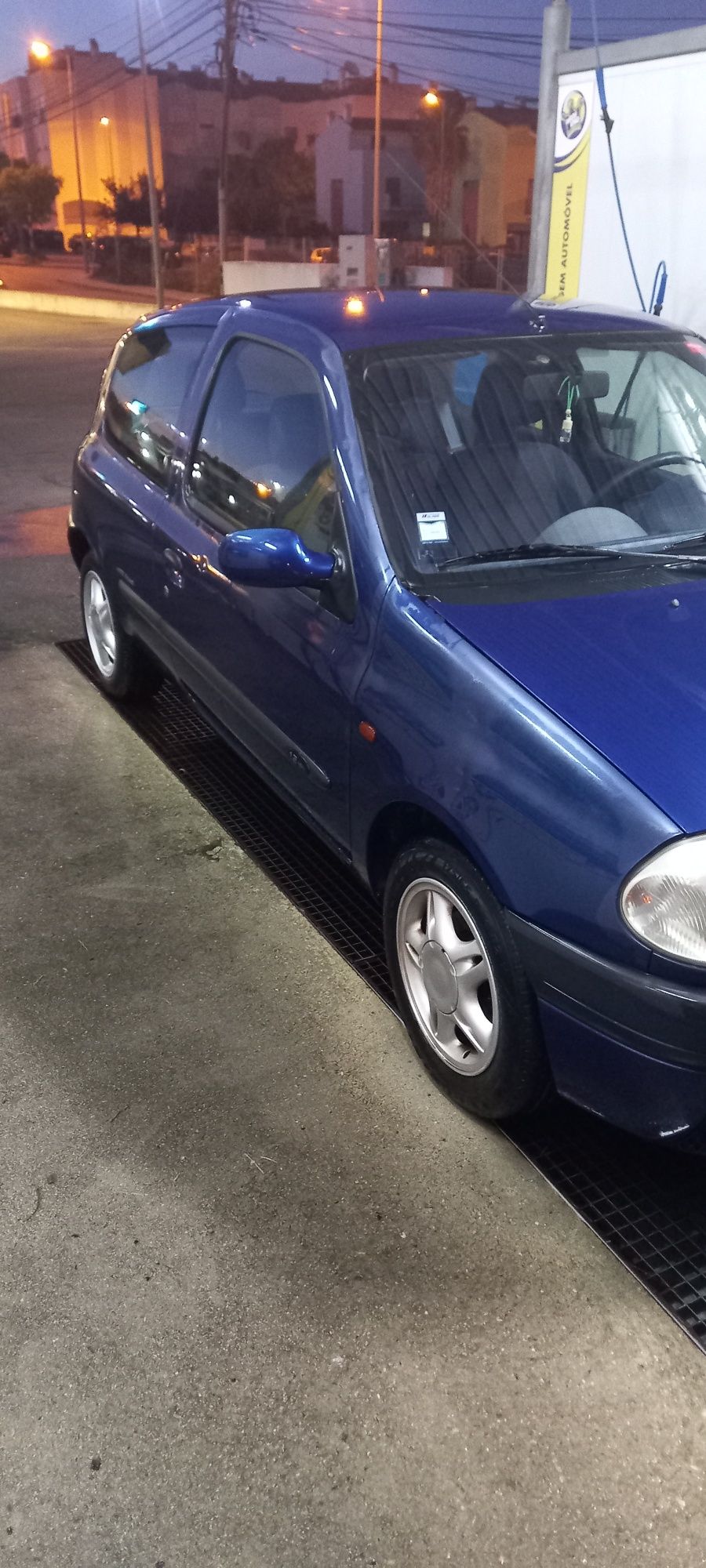 Renault Clio 1.2   2001