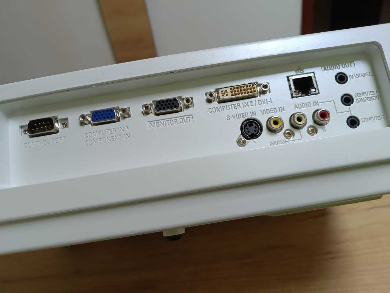 Проектор Sanyo PLC-XC56