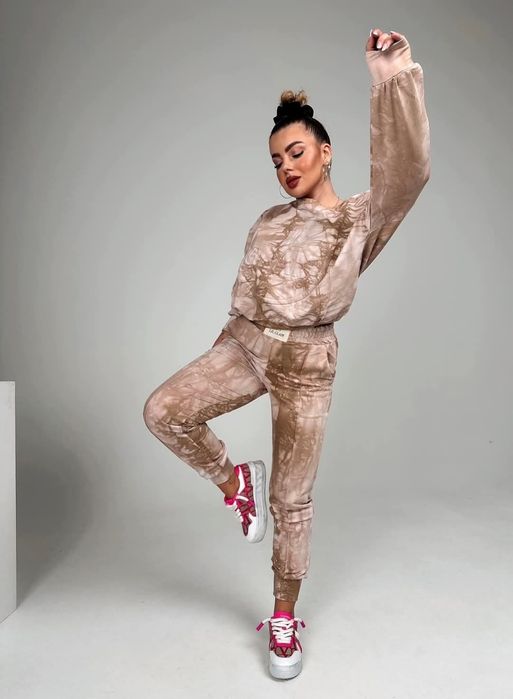 Lil Glam Komplet dresowy beżowy rozmiar uniwersalny