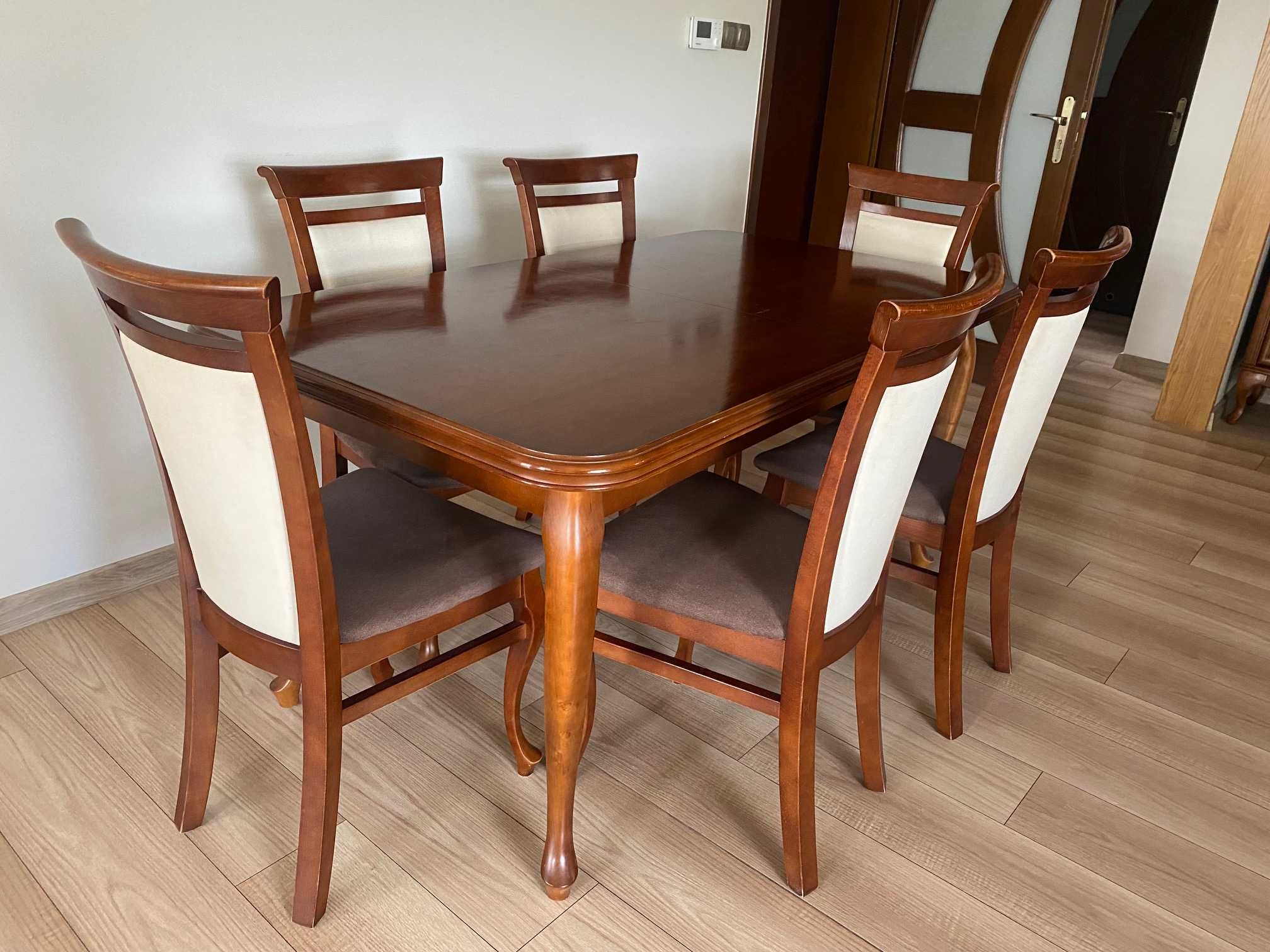 Stół drewniany z krzesłami kolor kasztan