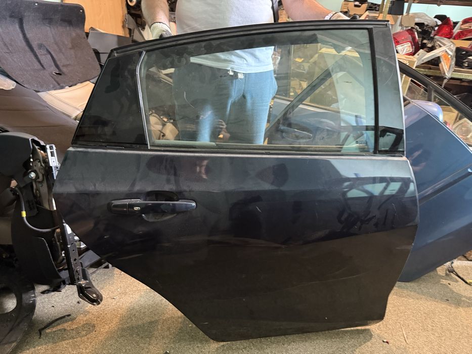 Задняя поавая дверь chevrolet malibu 2016 2017 2018