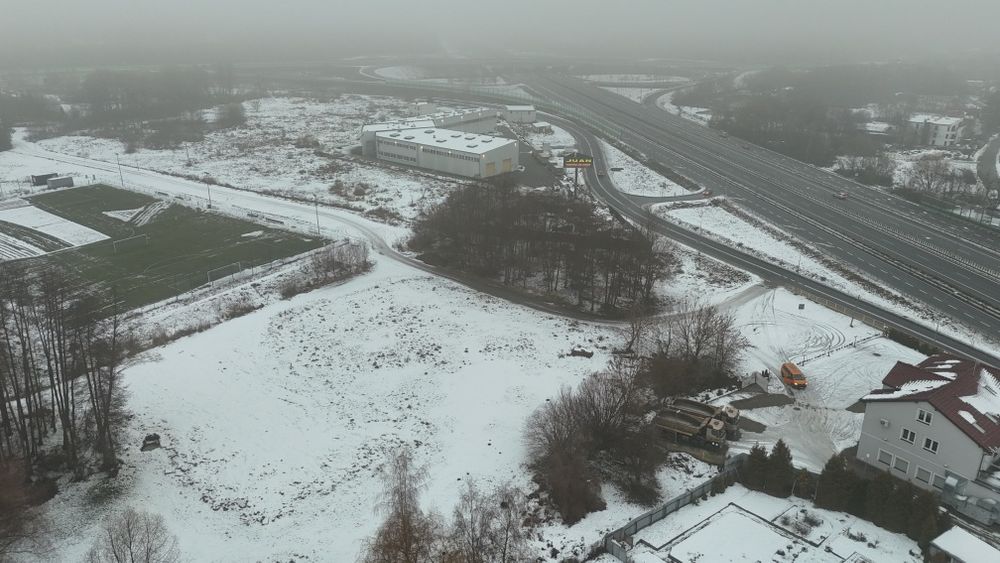 Działka na wynajem przy węźle s5/s10 w Białych Błotach